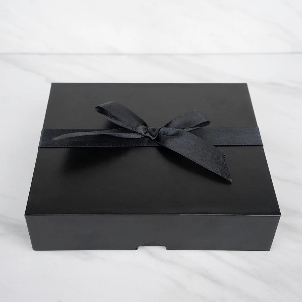 Side Cross Vermeil Necklace 10 Side Cross Vermeil Necklace - Image 8