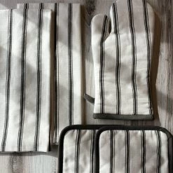 Classic Striped Oven Mitt 9 Classic Striped Oven Mitt -Uncommon James H12 CLASSICSTRPLGMITT 3