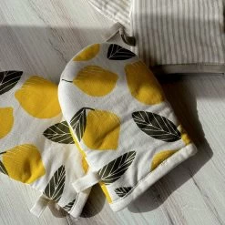 Lemon Mini Oven Mitt (set Of 2)