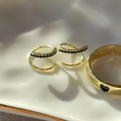 Seeing Double Earrings -Uncommon James J11E SEEDBL BLACK KC