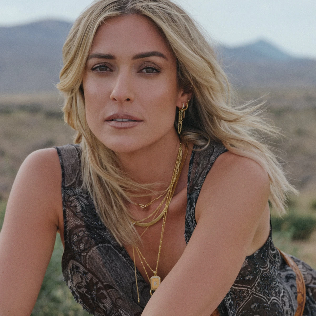 Be Extra Chain Huggies 4 Be Extra Chain Huggies - Image 2