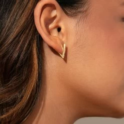 Vixen Huggies 10 Vixen Huggies -Uncommon James J12E VIXENHUGGIES GOLD M 2