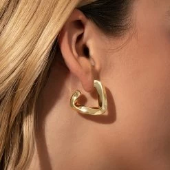 Not Your Baby Hoops -Uncommon James J13E NOTBABYHOOP GOLD M2