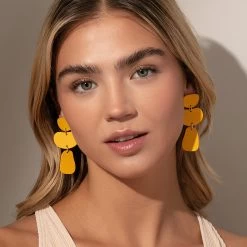 Nudist Earrings -Uncommon James J13E NUDIST GOLD YELLOW M1