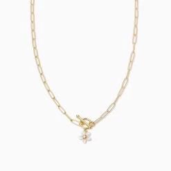 Picking Petals Chain And Pendant Necklace