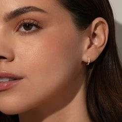 Runway Huggie Earrings -Uncommon James J16E RUNAWAY GOLD m1