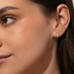 Hollywood Pavé Vermeil Huggies 11 Hollywood Pavé Vermeil Huggies -Uncommon James VJ16E HOLLYWOODHUG GOLD M1